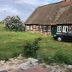 Haus Am Fluss Und Hébergement de vacances *
