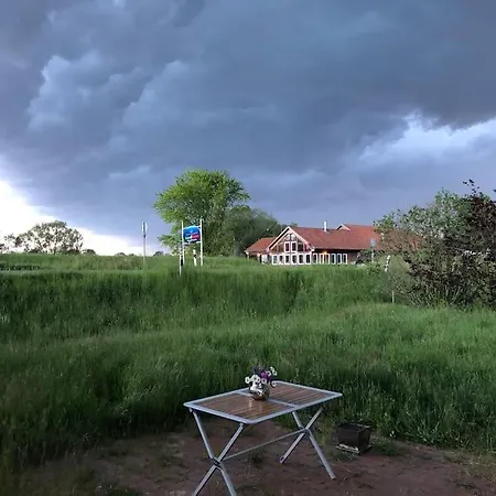 Haus Am Fluss Und Gartow