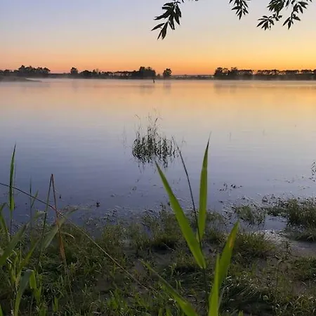 Haus Am Fluss Und Gartow